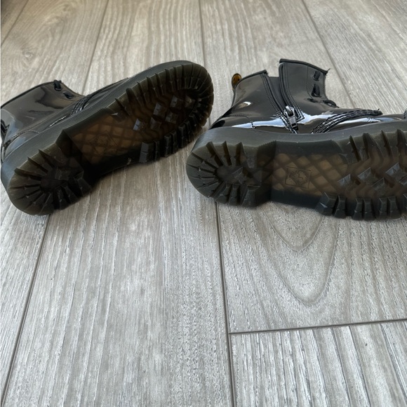 Dr. Martens Air Cushion Sole -Size 4M - Picture 2 of 5